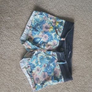 Flower shorts